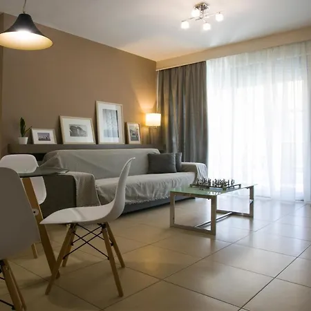 Polis Apartment
